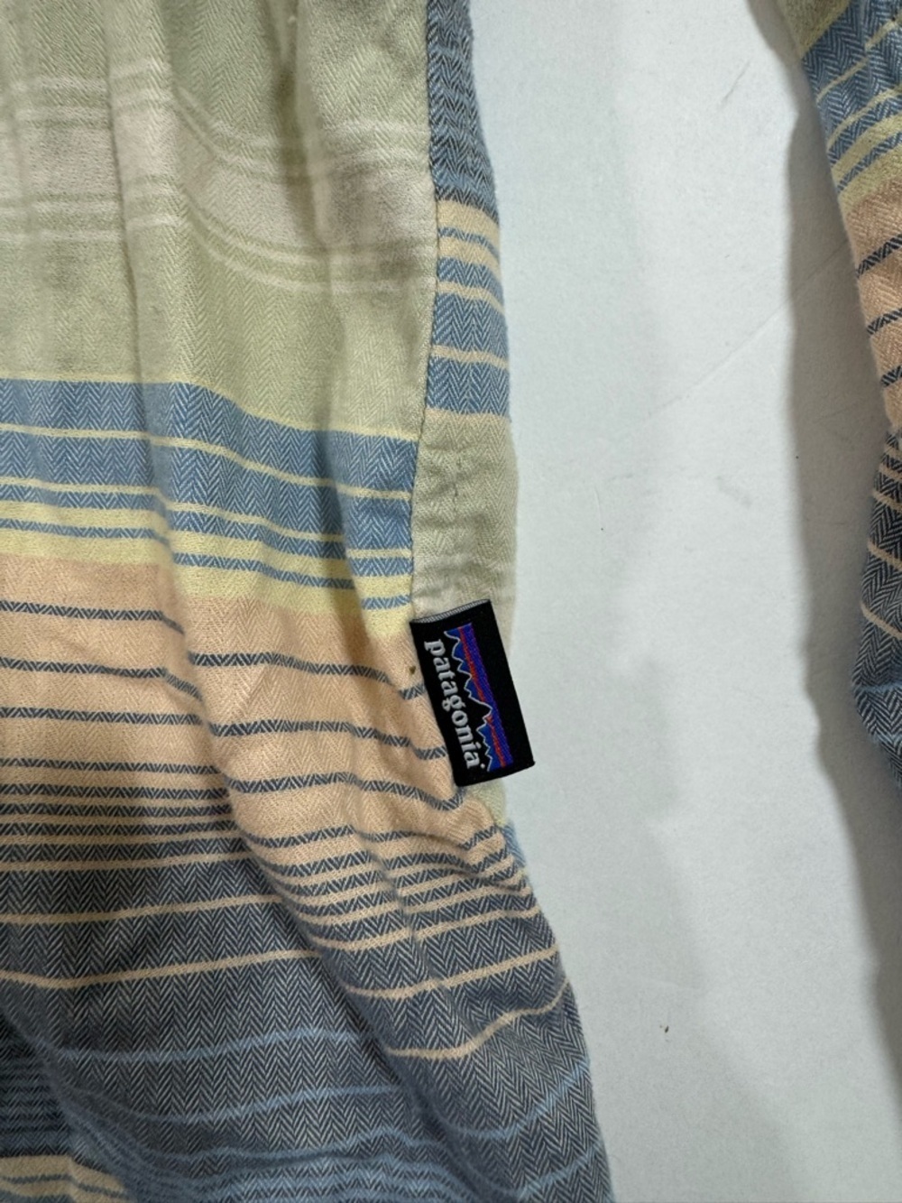 Patagonia Catbells Organic Cotton Shirt Striped Button Front - Picture 5 of 8